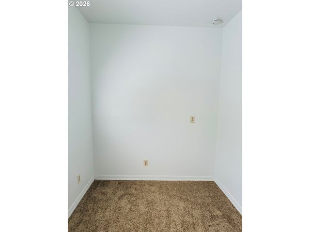 1414 Se LAMBERT St, Portland, OR 97202