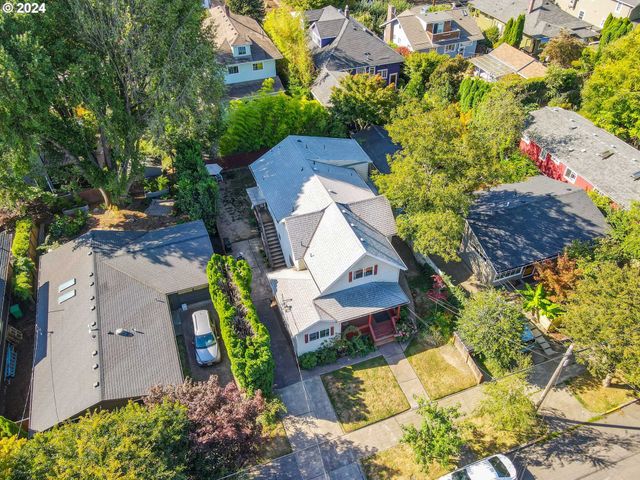 1414 Se LAMBERT St, Portland, OR 97202