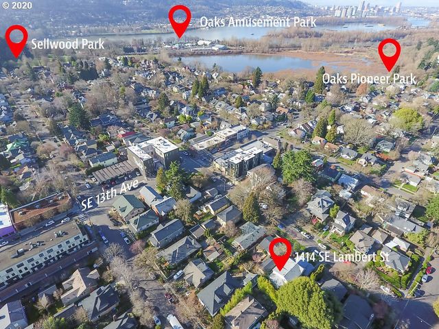1414 Se LAMBERT St, Portland, OR 97202