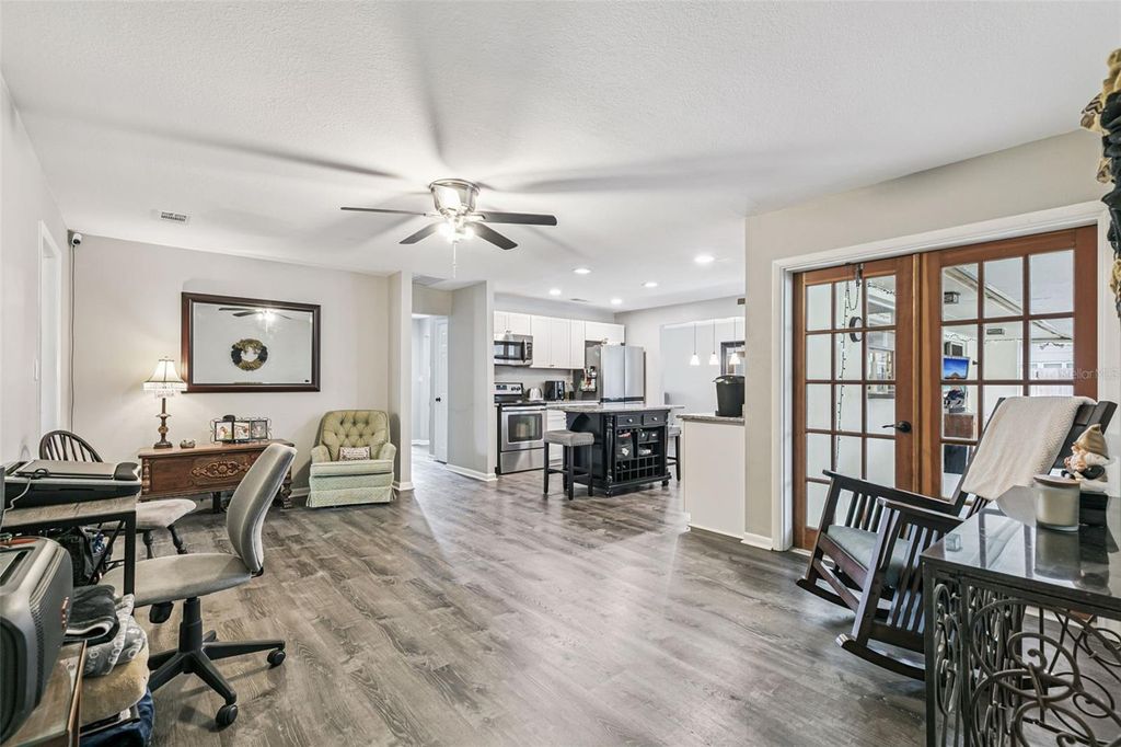 Image 12 of property listing at 895 PALMETTO STREET, Oviedo, FL 32765