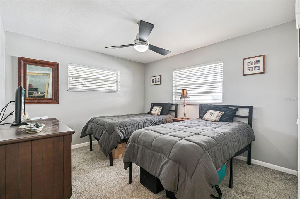 Image 15 of property listing at 895 PALMETTO STREET, Oviedo, FL 32765