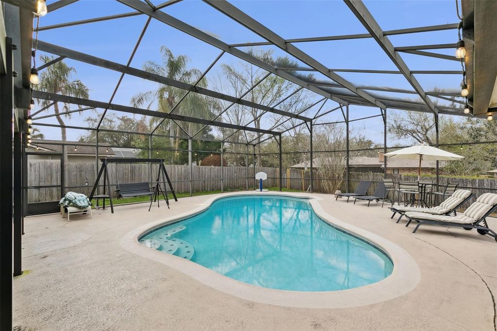 Image 25 of property listing at 895 PALMETTO STREET, Oviedo, FL 32765