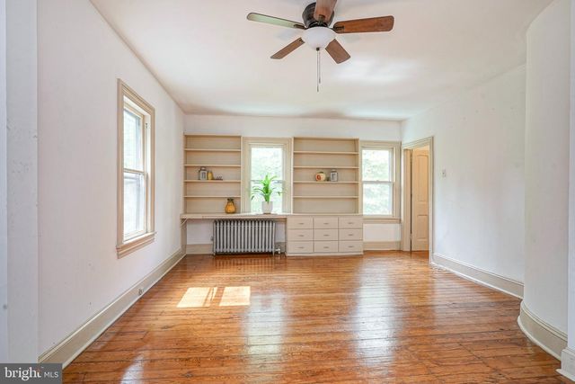 315 CHESTNUT ST, Moorestown, NJ 08057