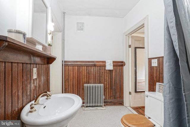 315 CHESTNUT ST, Moorestown, NJ 08057