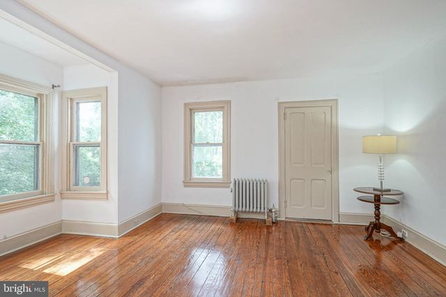 315 CHESTNUT ST, Moorestown, NJ 08057