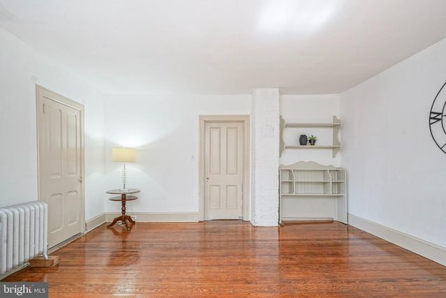 315 CHESTNUT ST, Moorestown, NJ 08057