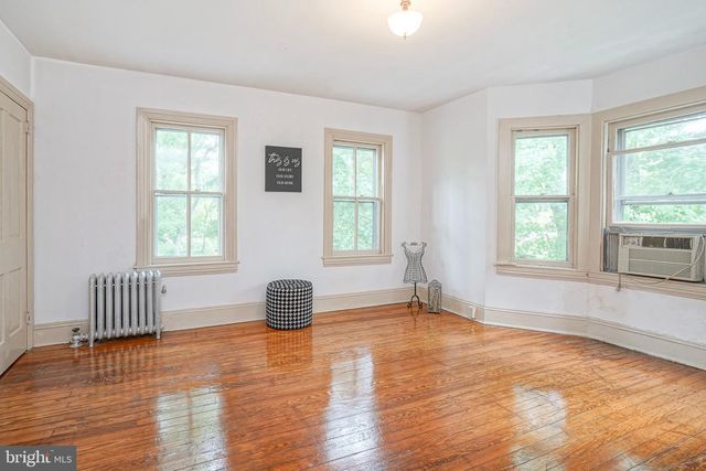 315 CHESTNUT ST, Moorestown, NJ 08057