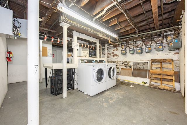 88 Hancock St 12, Cambridge, MA 02139