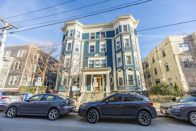 88 Hancock St 12, Cambridge, MA 02139