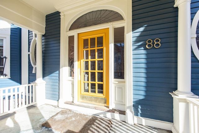 88 Hancock St 12, Cambridge, MA 02139