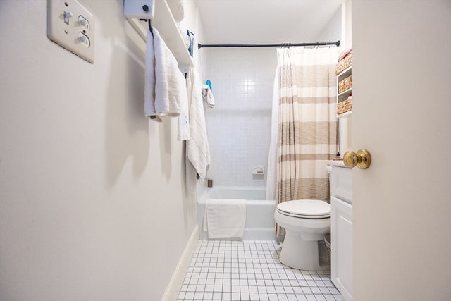 88 Hancock St 12, Cambridge, MA 02139