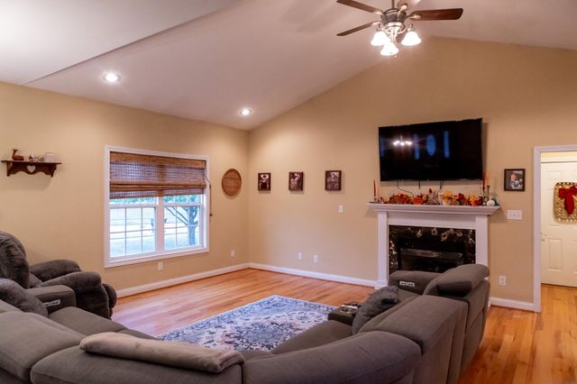 101 Red Robin Way, Wilmore, KY 40390