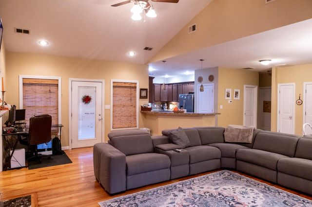 101 Red Robin Way, Wilmore, KY 40390