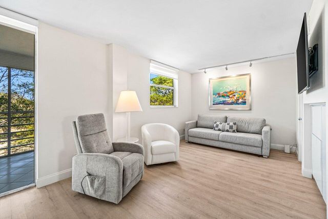 6461 NW 2nd Avenue 4110, Boca Raton, FL 33487