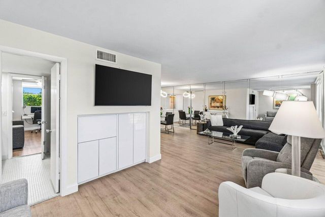 6461 NW 2nd Avenue 4110, Boca Raton, FL 33487