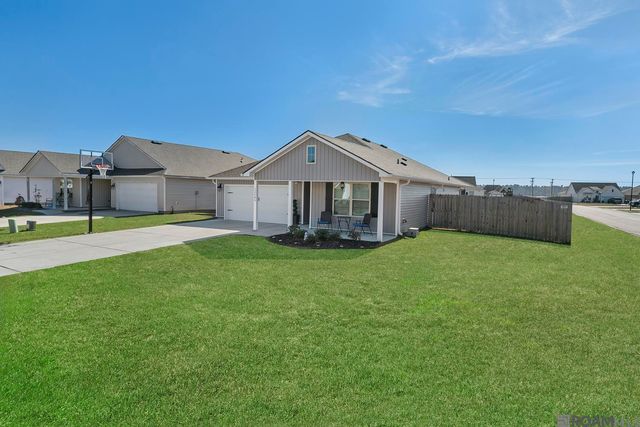 12786 Catalpa Ave, Denham Springs, LA 70726