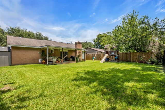 2535 Jeb Stuart Court, League City, TX 77573