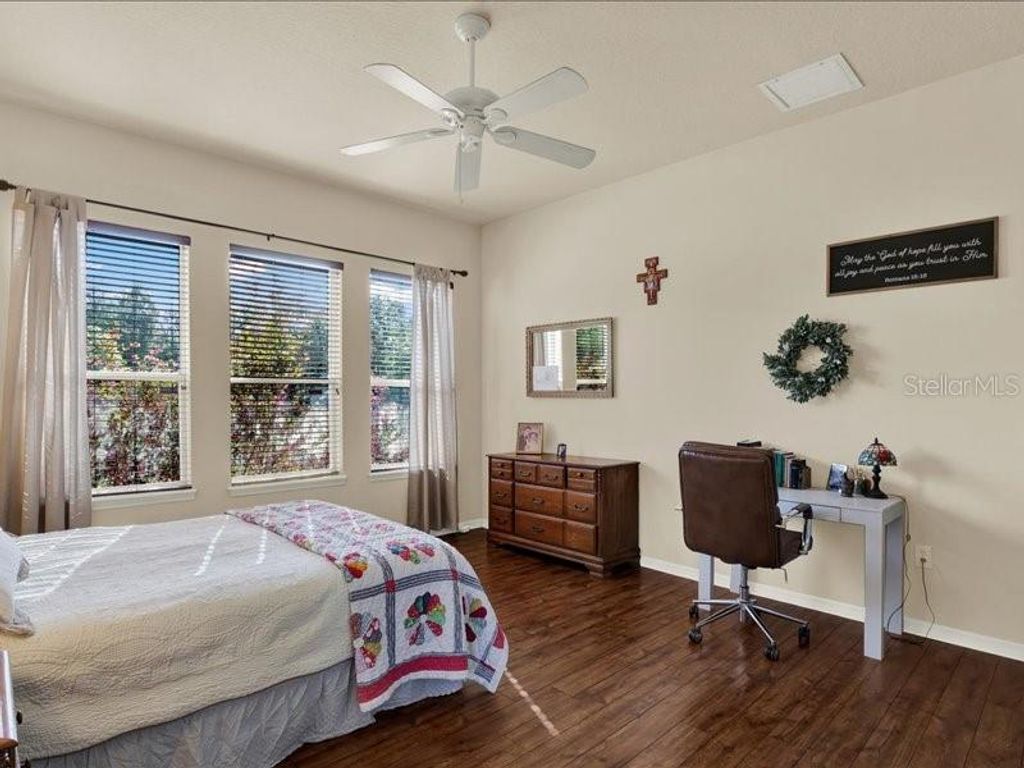 Image 15 of property listing at 13305 TIGER LILLY LANE, Tampa, FL 33625