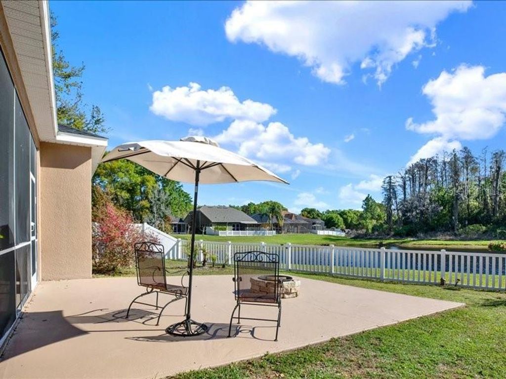 Image 25 of property listing at 13305 TIGER LILLY LANE, Tampa, FL 33625