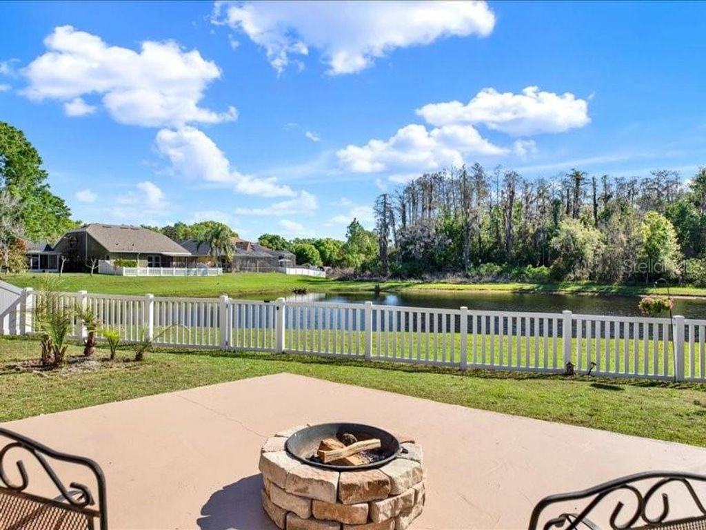 Image 26 of property listing at 13305 TIGER LILLY LANE, Tampa, FL 33625