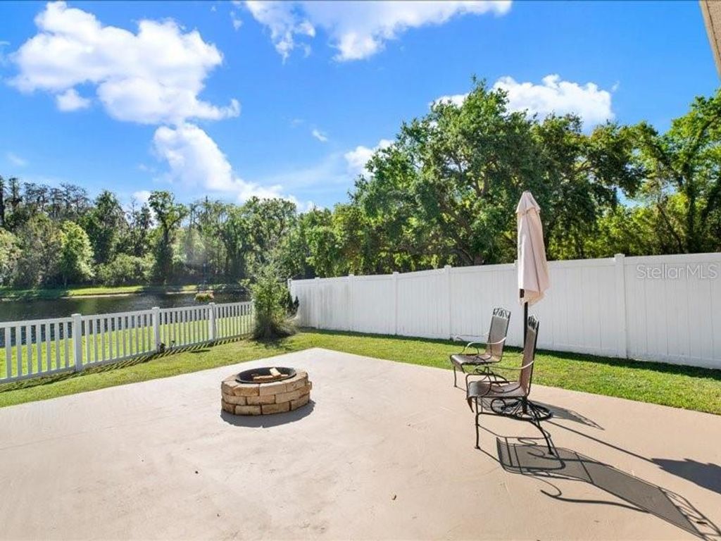 Image 27 of property listing at 13305 TIGER LILLY LANE, Tampa, FL 33625