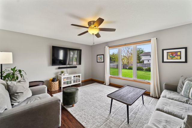 409 Tailfeather Court NW, Bondurant, IA 50035