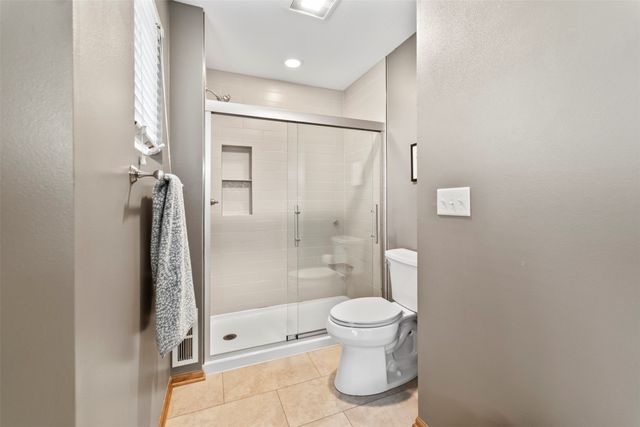 409 Tailfeather Court NW, Bondurant, IA 50035
