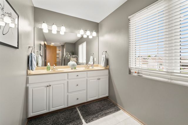 409 Tailfeather Court NW, Bondurant, IA 50035