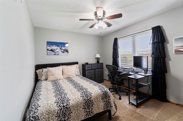 409 Tailfeather Court NW, Bondurant, IA 50035