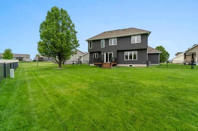 409 Tailfeather Court NW, Bondurant, IA 50035