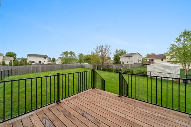 409 Tailfeather Court NW, Bondurant, IA 50035
