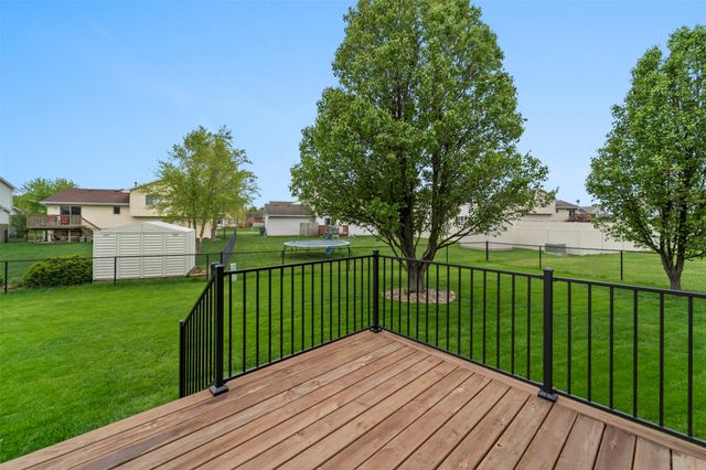409 Tailfeather Court NW, Bondurant, IA 50035