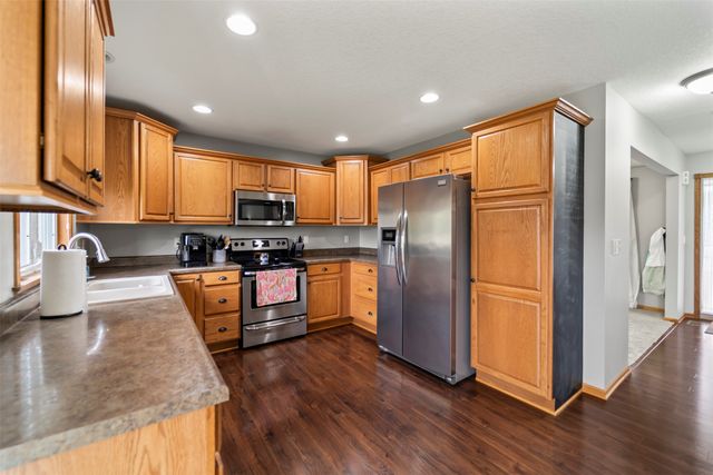 409 Tailfeather Court NW, Bondurant, IA 50035