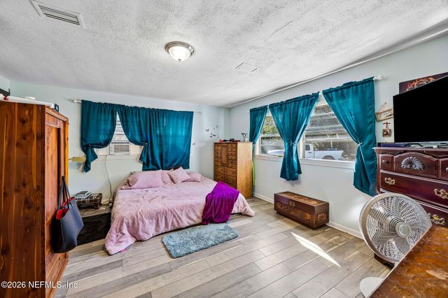 862 PIONEER Drive, Jacksonville, FL 32233