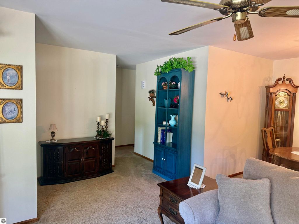 Image 38 of property listing at 135 Fox Place, St Louis, MI 48880