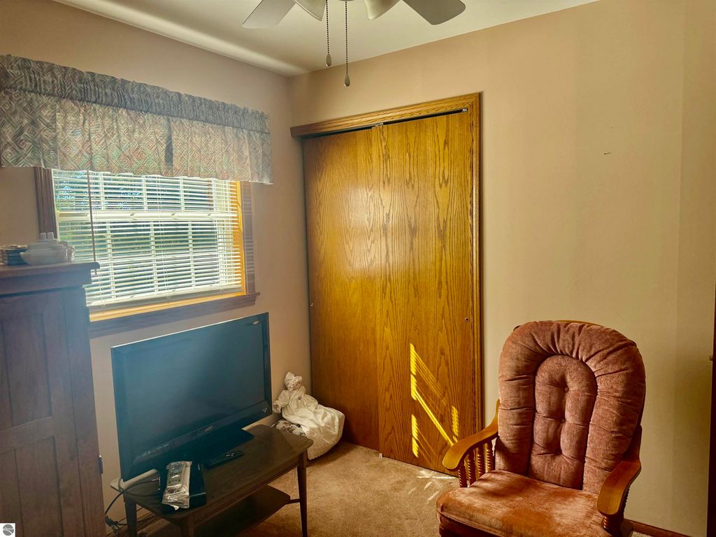 Image 43 of property listing at 135 Fox Place, St Louis, MI 48880