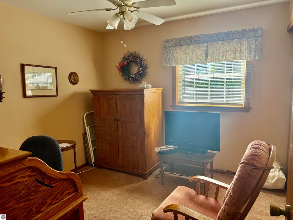 Image 44 of property listing at 135 Fox Place, St Louis, MI 48880