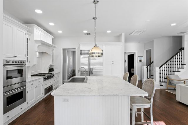 12 S TREASURE DRIVE, Tampa, FL 33609