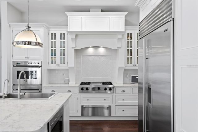 12 S TREASURE DRIVE, Tampa, FL 33609