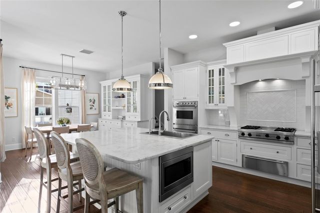 12 S TREASURE DRIVE, Tampa, FL 33609