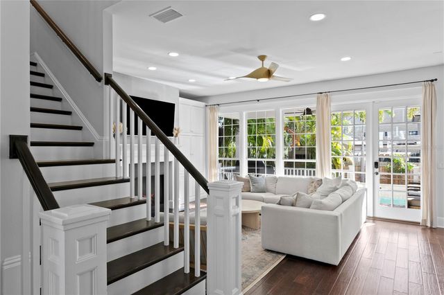 12 S TREASURE DRIVE, Tampa, FL 33609