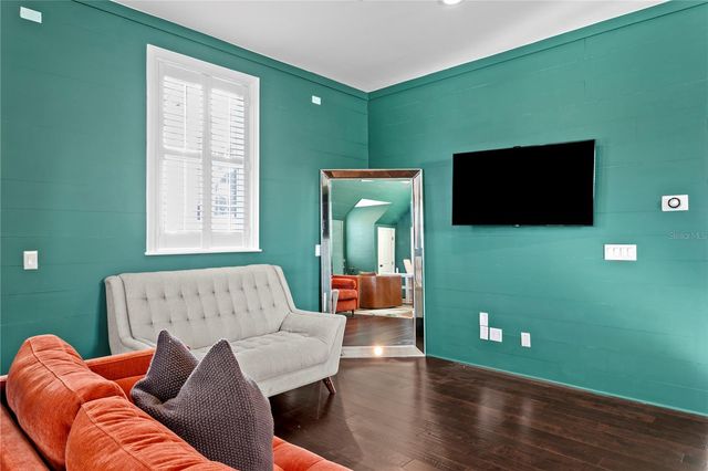 12 S TREASURE DRIVE, Tampa, FL 33609