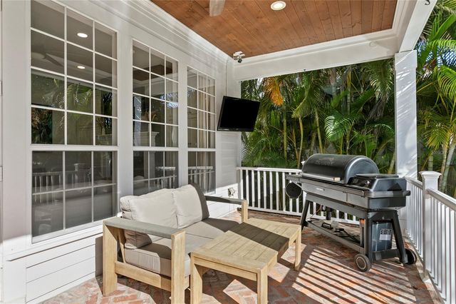 12 S TREASURE DRIVE, Tampa, FL 33609