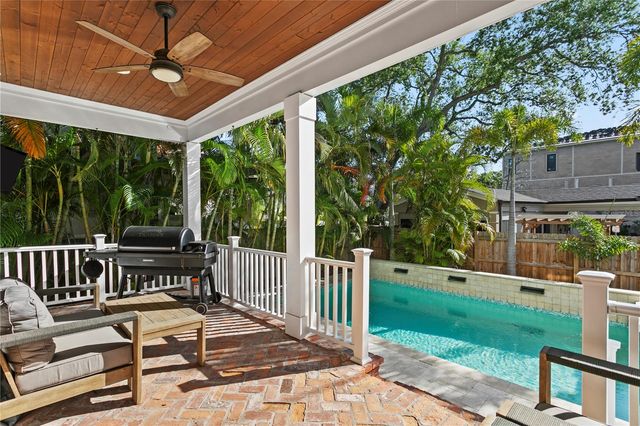 12 S TREASURE DRIVE, Tampa, FL 33609