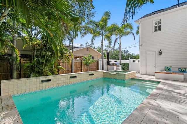 12 S TREASURE DRIVE, Tampa, FL 33609