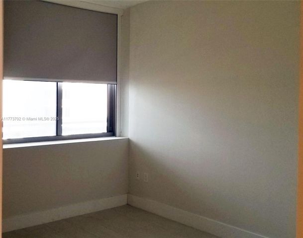 16385 Biscayne Blvd 1019, North Miami Beach, FL 33160