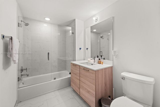 16385 Biscayne Blvd 1019, North Miami Beach, FL 33160