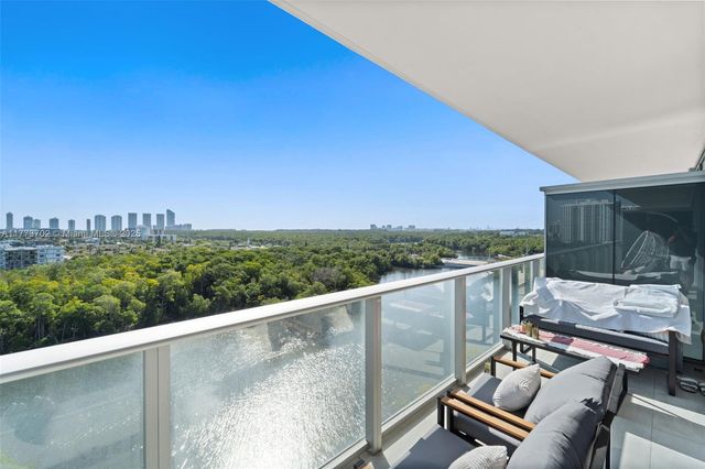 16385 Biscayne Blvd 1019, North Miami Beach, FL 33160