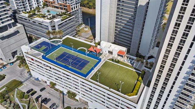 16385 Biscayne Blvd 1019, North Miami Beach, FL 33160