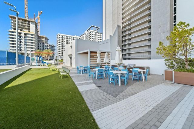 16385 Biscayne Blvd 1019, North Miami Beach, FL 33160